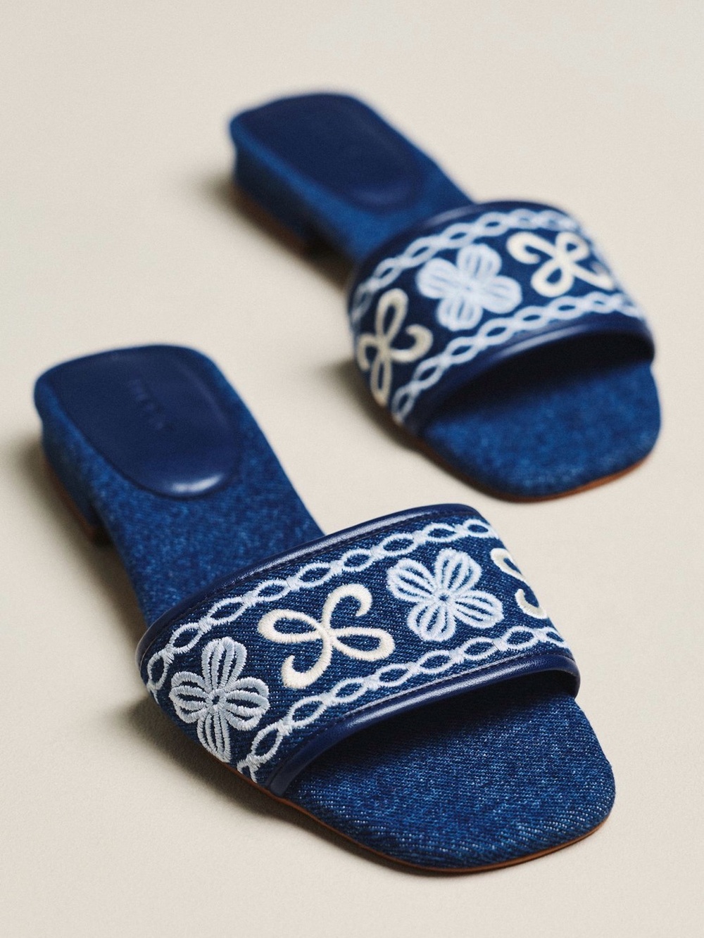 Anthropologie Maeve Embroidered Logo Slide Sandals Euro 36/6